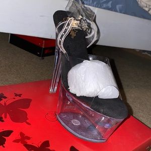 Size 10 pleaser heels